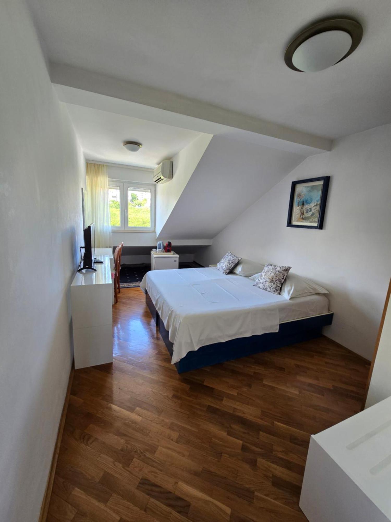Rooms Lux Split Exterior photo